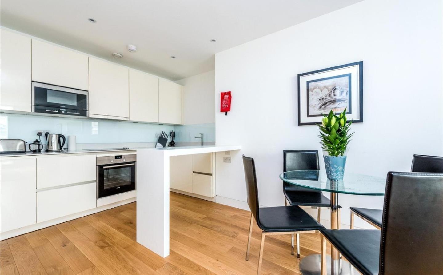 Luxury Holiday Let @ London City ภายนอก รูปภาพ